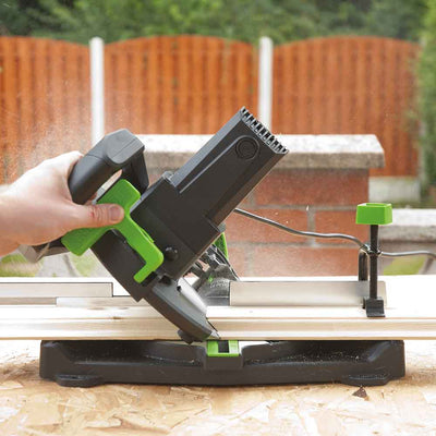 Evolution F210CMS 210mm Kapp- und Gehrungssäge mit TCT-Multi-Material-Sägeblatt