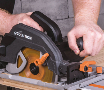 R185CCSX+ und ST1400 Sägeführungsschiene